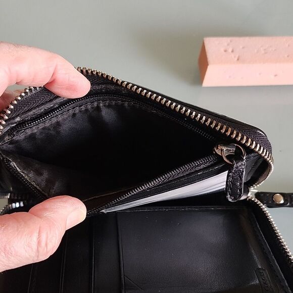 Coach Leather Wallet/Wristlet - Picture 6 of 11